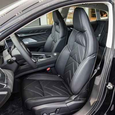 Zeekr 001 Auto 100kwh Elektroauto EV 4WD SUV Schwarzer Sport mit Zusatzkonfiguration