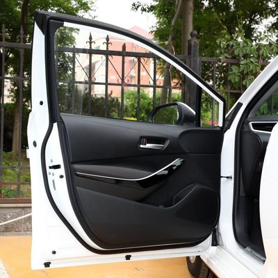 70Kw Gesamtmotorleistung kundenspezifisches Elektroauto 2023 Toyota Corolla 1.8L Doppelmotor Pionierversion Energie-kompakte Hybrid-Auto