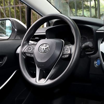 70Kw Gesamtmotorleistung kundenspezifisches Elektroauto 2023 Toyota Corolla 1.8L Doppelmotor Pionierversion Energie-kompakte Hybrid-Auto