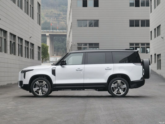 Fahrzeug-SUV-Bereich Erweiterte Re EV Polestones 01 6-Sitzer Automatischer Hubraum 1000-1600CC