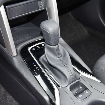 Toyota Corolla Cross 2024 2.0L Intelligente Elektrohybride mit zwei Motoren Pioneer Edition