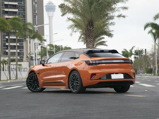 Zeekr 001 100kwh 656km Elektrofahrzeug mit einer offiziellen Höchstgeschwindigkeit von 200 km/h