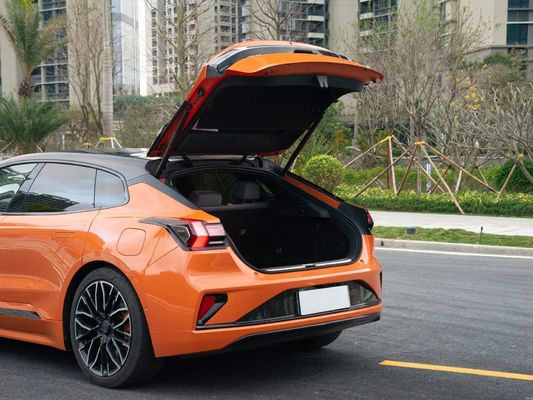 Zeekr 001 100kwh 656km Elektrofahrzeug mit einer offiziellen Höchstgeschwindigkeit von 200 km/h