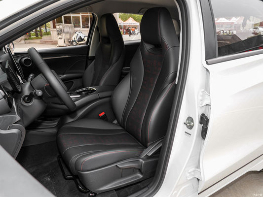 EV-Autos 2024 Byd E2 Lux Edition Weiß mit Rückenarm Torsionsstrahl Heckfederform