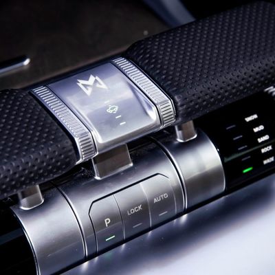 Dongfeng Mhero 917 Hybrid Extended Range Car 4987x2080x1935 Bremssystem Elektromagnetisch