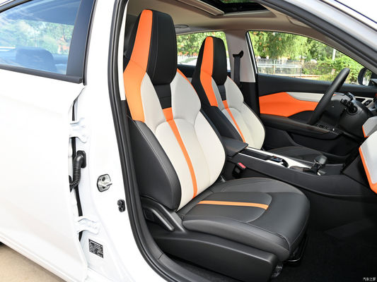 5 Sitzplätze 2023 Dongfeng Fengshen Yixuan Aeolus 1.5L Automatic Glory Edition geschlossener Karosserietypen