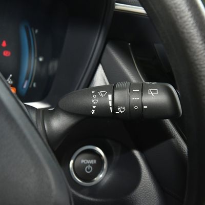 Toyota Corolla Cross 2.0L Intelligente Elektro-Elite-Edition mit zwei Motoren