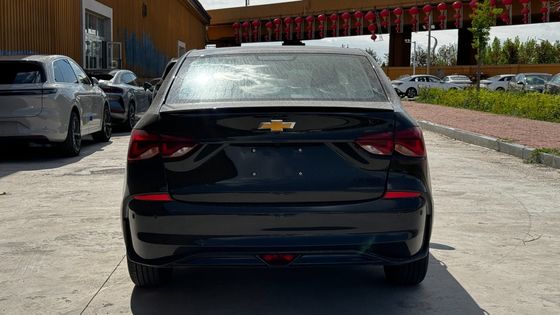 2024 Neueste Chevrolet Monza 1.3t Hybrid Limousine in Schwarz Außenfarbe 4656*1798*1465mm