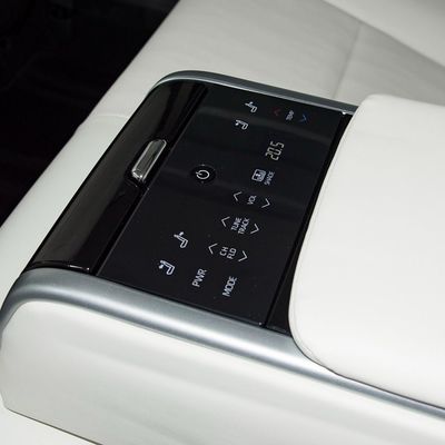 2024 Toyota Camry Doppelmotor 2,5 PS Doppelmotor Flaggschiff-Version Energiefahrzeug Hybridfahrzeug