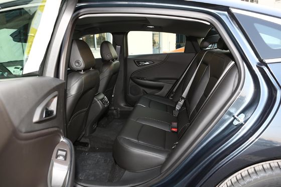 Geschlossenes Auto Chevrolet Malibu XL 2023 535t Automatik Rui Lian Edition mit Anpassung