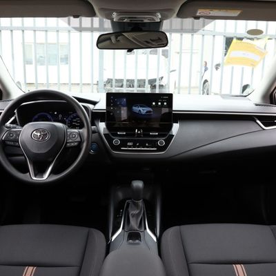 Maximalleistung 101kw Luxus Hybrid 1.8L Toyota Levin Smart Elektroauto EV Zwei Motoren