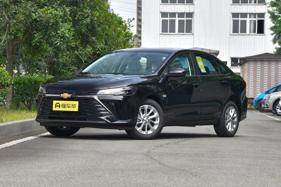 1000-1600cc Hubraum Chevrolet Monza 1,3 t Mhev Benzinwagen mit automatischem Getriebe