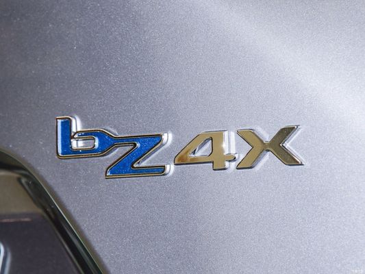2023 Toyota Bz4X X-Mode Awd Ultra Edition SUV EV mit Mcpherson Unabhängiger Aufhängung