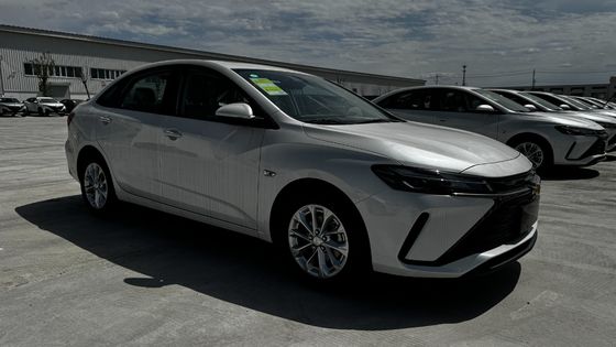 Monza 2024 1.5L Dual-Clutch Enjoy Edition Automatisches Benzinfahrzeug mit Chevrolet Cruze