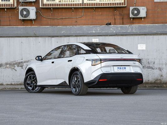 Online/Lokale Kundendienst Toyota Bz3 2023 616 km Langstrecken-Elektrolimousine