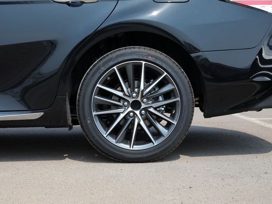 2023 2.5g Deluxe Edition mit Tiptronic Getriebe und Benzin-Typ