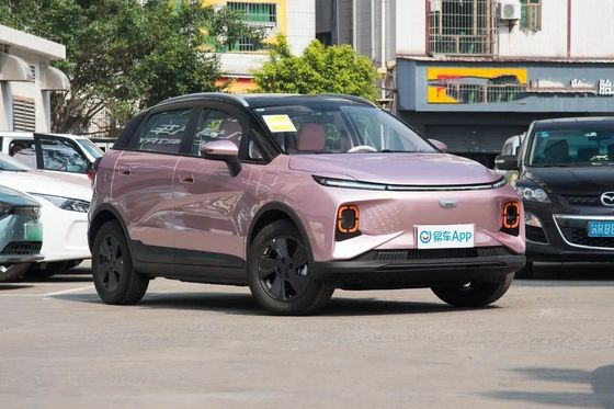 Anpassung Geely Geometry E 2023 401km Pink Special 5-Sitzer EV SUV 4006*1765*1550