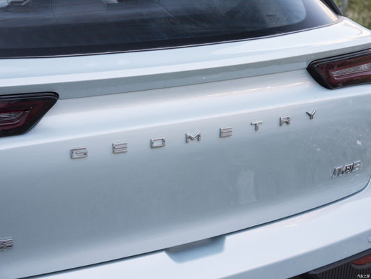 Anpassung Elektrofahrzeug EV SUV Geely Geometry E 2023 401KM Lighting Tiger 5 Sitzplätze