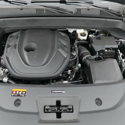 Hubraum 1600-2500cc Geely Xingyuel 2.0td High Power Automatic Fwd Flaggschiff SUV