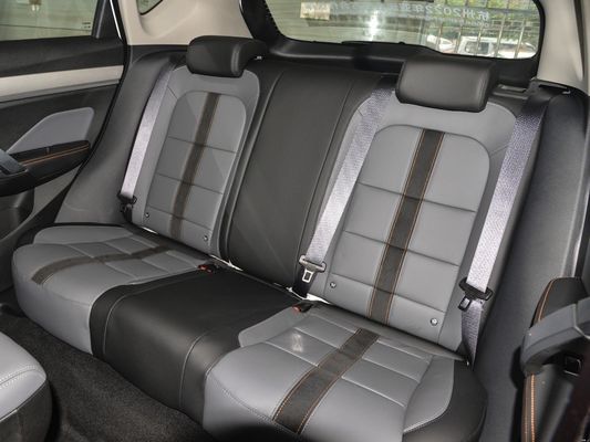1340 Kg Bereitschaft Geely Coolray 1.5t DCT Platin Edition 2023 SUV Benzin Auto RWD