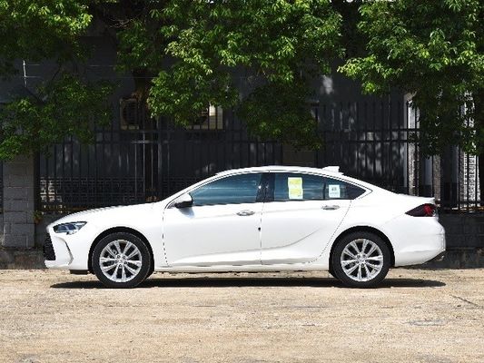 Buick Newregal 28t 2024 Fahrzeug mit ISO10012 Mgnt Zertifizierung Sitz 4