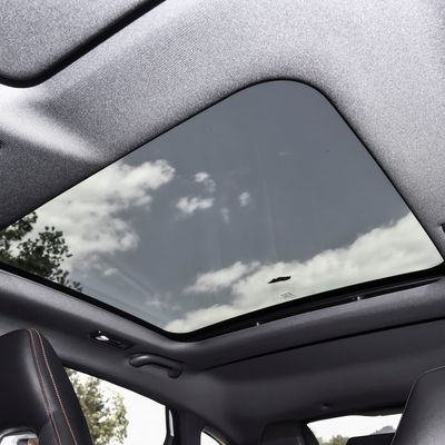 Limousine Changan Uni-V 1,5 t 5-Sitzer Benzinfahrzeug Maximalleistung Kw 173 PS Benzinlimousine