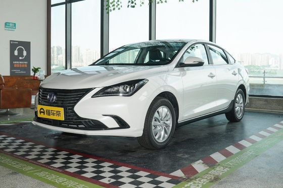 Changan Eado Car EV460 Elektrofahrzeug EV mit LiFePO4-Batterie und 4 Sitzen