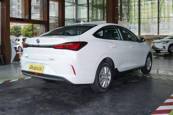 Changan Eado Car EV460 Elektrofahrzeug EV mit LiFePO4-Batterie und 4 Sitzen