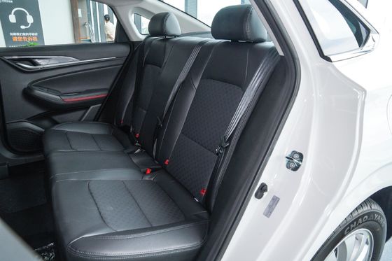 Changan Eado Car EV460 Elektrofahrzeug EV mit LiFePO4-Batterie und 4 Sitzen