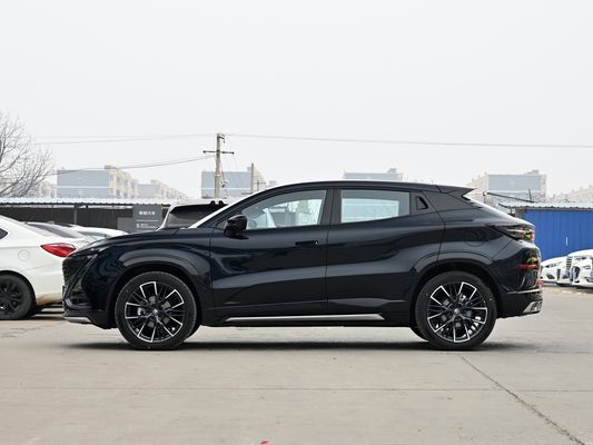 Changan Uni-T Benzin 2023 1,5 t Noble Typ Linkslenkung ISO10012 Akkreditiertes Fahrzeug