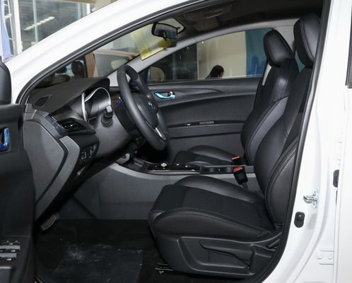 Linkslenkende Limousine Changan Eado Elektroauto EV460 Limousine für Leistung