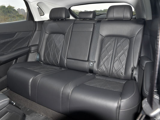 Changan Uni-K 2.0t 4WD Yuexiang SUV Benzinwagen mit 4865*1948*1690 Größe