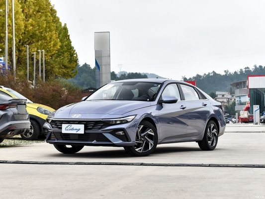 2023 Hyundai Elantra 1.5L CVT GlX Elite Edition Benzinwagen Weiße Außenfarbe
