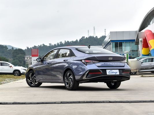 2023 Hyundai Elantra 1.5L CVT GlX Elite Edition Benzinwagen Weiße Außenfarbe