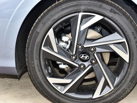 2023 Hyundai Elantra 1.5L CVT GlX Elite Edition Benzinwagen Weiße Außenfarbe