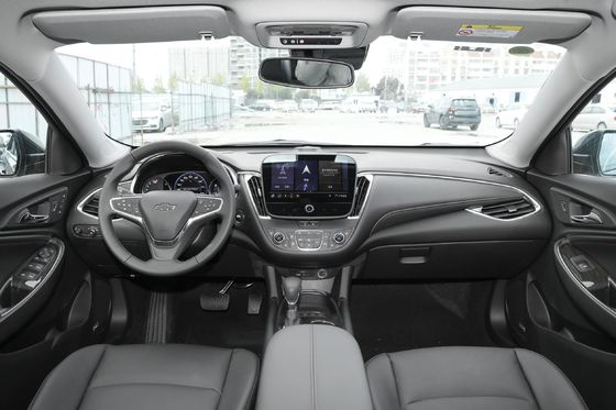 Chevrolet Malibu XL 2022 Redline 550t Rui Zhi Edition mit Steuerung links 4933x1854x1473