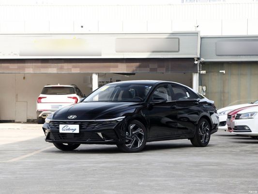 Hyundai Elantra 2023 1.5L CVT Lux Edition Benzinfahrzeug mit Hubraum 1000-1600CC