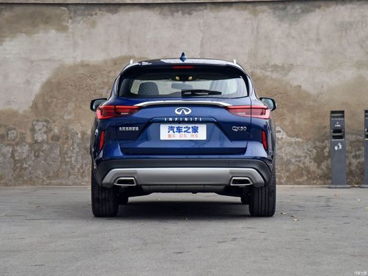 Qx50 2,0 t 2WD Pilot Benzinwagen mit automatischem Getriebe und 4705*1903*1681 Größe