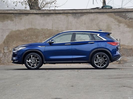 Qx50 2,0 t 2WD Pilot Benzinwagen mit automatischem Getriebe und 4705*1903*1681 Größe