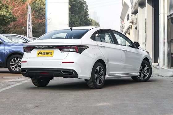2021 Chery Arrizo 5 Plus Little Ai 1.5L CVT Typ Plus 5 Sitze 4358x1830x1670 auf dem Markt