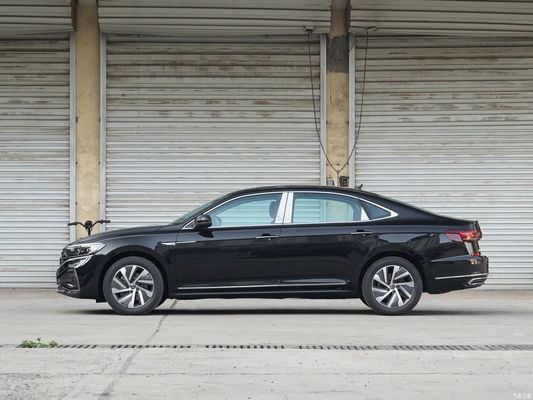 Modell 2023 VW Passat PHEV Langlebigkeit Luxuslimousine für Kundenanforderungen