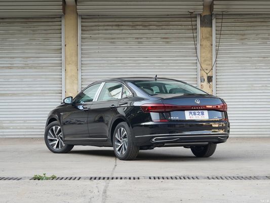 Modell 2023 VW Passat PHEV Langlebigkeit Luxuslimousine für Kundenanforderungen