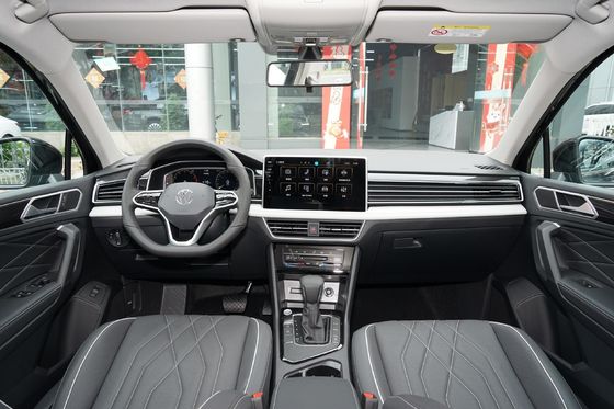 2023 Volkswagen Tiguan L 330tsi Fwd Smart Edition SUV innerhalb der Antriebsstraße FWD P0000099