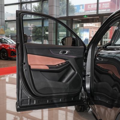 2023 Changan Qiyuan Q05 60 PRO Plug-in Hybrid-Auto mit geschlossener Karosserie und Materialien