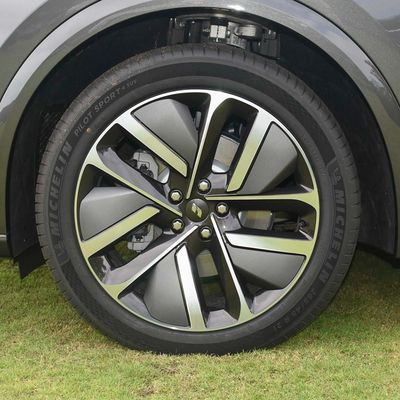 Lixiang L7/L9 2024 EV Car Li Extended Range Car 5 Sitzplätze für ein überlegenes Fahrerlebnis