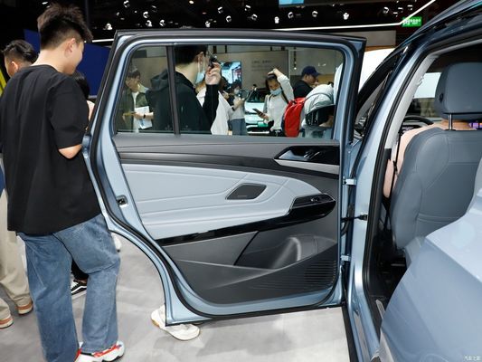 SUV Volkswagen ID. 6 X 2023 Leistungsstarke 4WD-Version Das ultimative elektrische SUV-Erlebnis