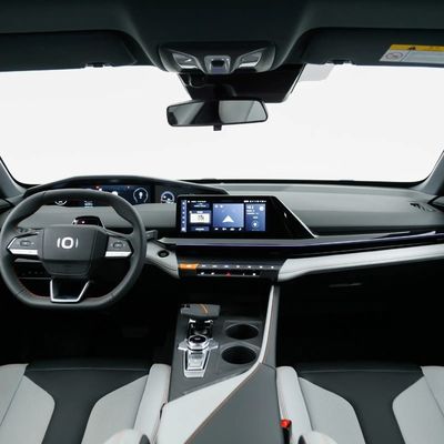 5 Sitzplätze Anpassung für Changan Qiyuan A06 Energie Elektroauto