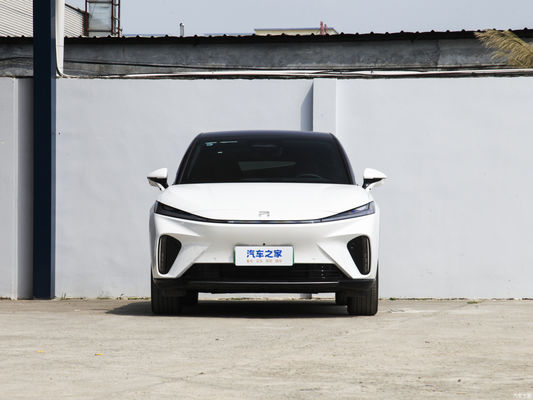 Rising Auto R7 Screen Master PRO 2023 Elektrofahrzeug EV mit 5 Sitzplätzen und Langstrecken