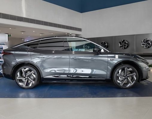 2023 Rising Auto R7 Langstreckenbildschirm Master Version Elektrischer Crossover mit Design