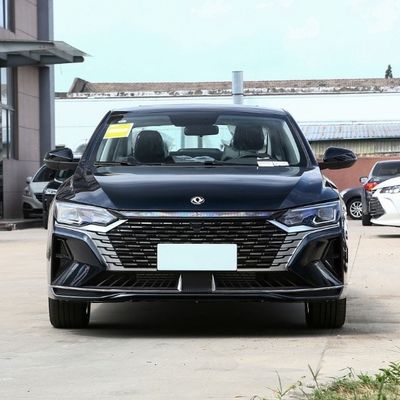 Benzin Aeolus Yixuan Max 2024 Luxus Edition Limousine mit Features und Luxus Design